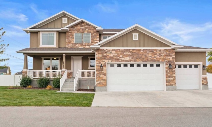 South Jordan House | Stylish Haven with Private Hot Tub & Pool in SoJo - 10/10