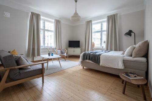 Punavuori Apartment | Family-Friendly Retreat at Roost Albert 10 B - Rated 8/10