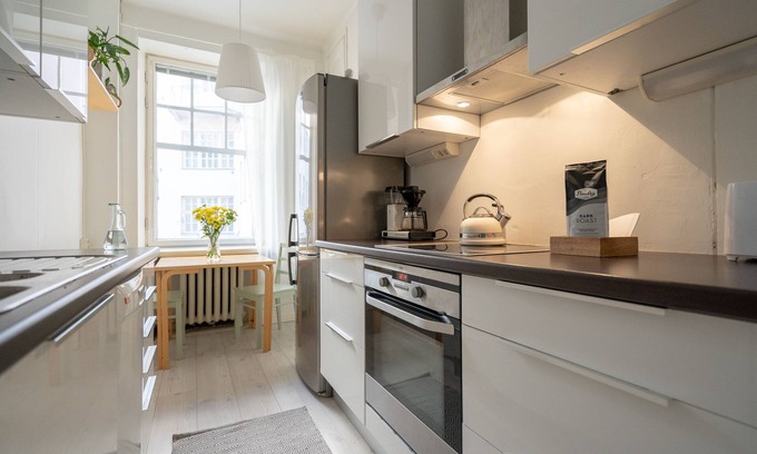 Kruununhaka Apartment | Discover Roost Kristianinkatu: Family-Friendly Retreat