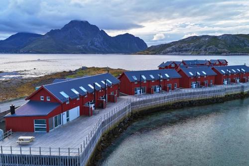 Vestvagøy House | Discover Rorbu by Nappstraumen in Scenic Lofoten