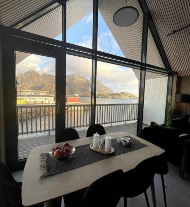 Henningsvaer Apartment | Top-Floor Rorbuleilighet in Henningsvær - Rated 9.2/10!