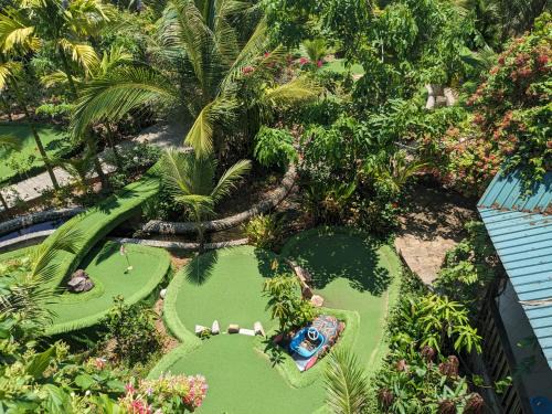 Ham Ninh House | Unforgettable Stays at Rorys Beach Bar with Pool & Dining
