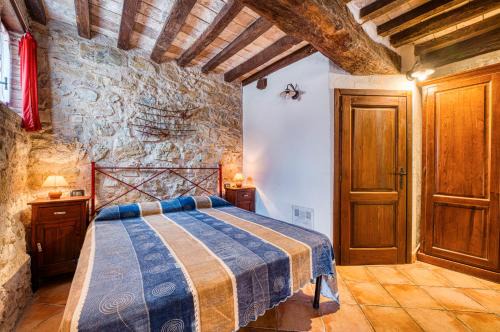 Giano dell'Umbria House | Discover Rosa - Agriturismo Fogliani with Pool & Pet-Friendly