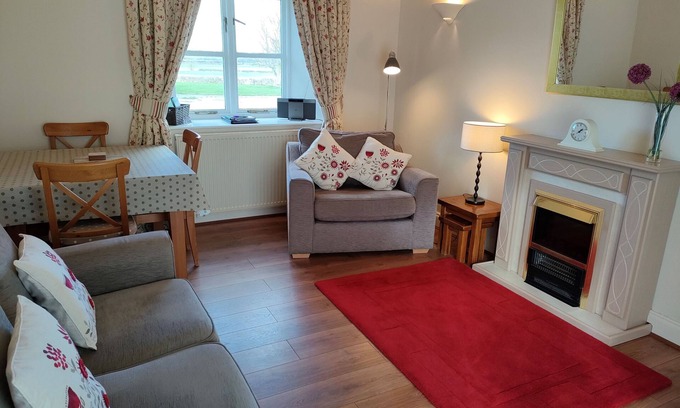 Cramlington Cottage | Cozy Rose Cottage at Burradon Farm with Family-Friendly Amenities