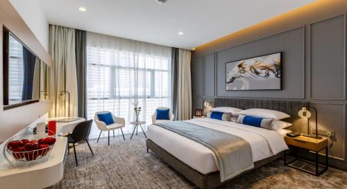 Al Satwa Hotel | Top-Rated Rose Executive Hotel with Oceanfront Views
