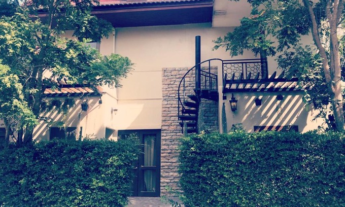 Bang Kao House | Discover Rose House @ Cha-am: Family-Friendly Pool Retreat