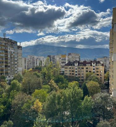 g.k. Strelbishte Apartment | Family-Friendly Rose's Apartment near Metro & Parks