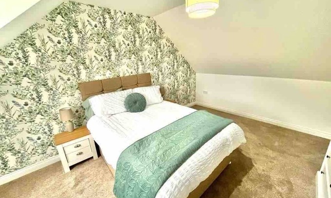 Stockton-on-Tees Apartment | Rosebank Apartment: Ideal Getaway with Pet-Friendly Amenities