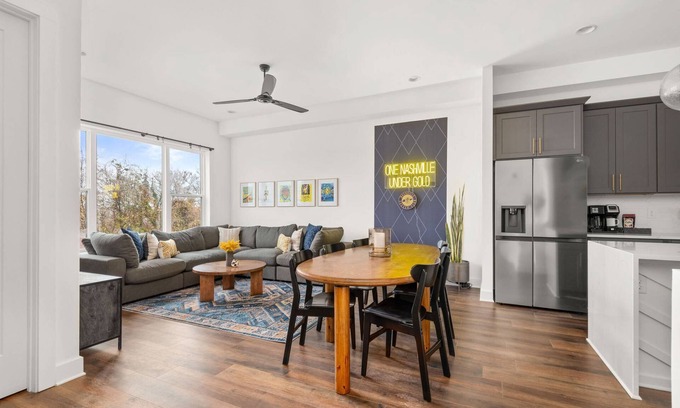 Hurwood Heights Condo | Inviting Rosedale Condo: 3BR, Near Broadway & GEODIS Park