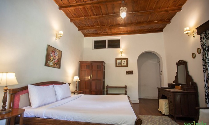 Ramgarh Villa | Discover Rosefinch: Cozy Retreat in Scenic Taradale