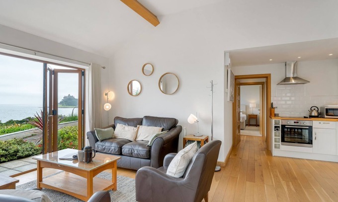 Marazion Cottage | Unforgettable Sea Views at Rosemerryn in Marazion