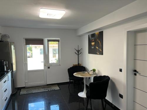 Rasnov Apartment | RosenauStyle