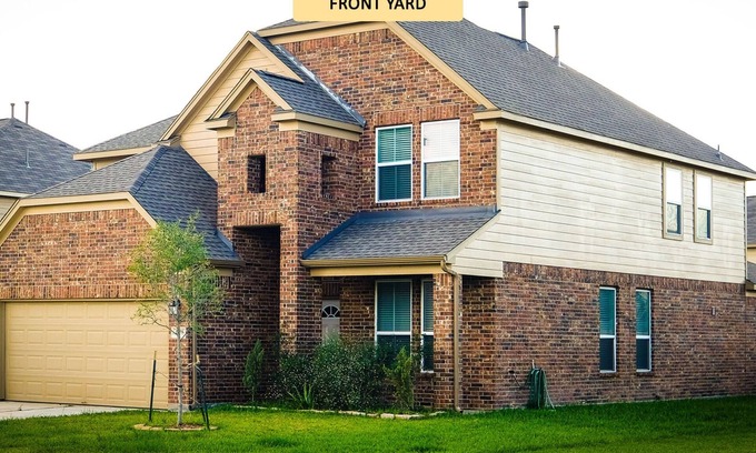 Rosenberg House | Family-Friendly Stay Near Richmond with Kitchen & Breakfast