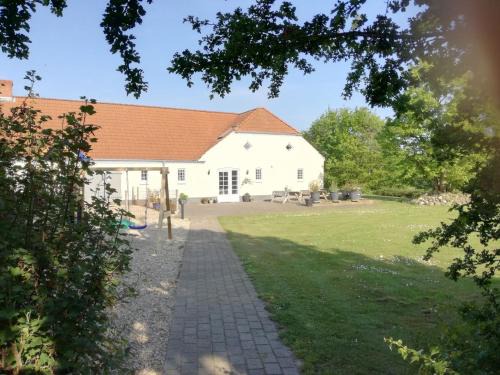 Esbjerg Municipality Apartment | Exceptional Rosengaard Holiday Apartment & B&B with Breakfast