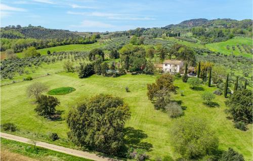 Roccastrada House | Inviting Roseto Immacolata: Pet-Friendly with Pool Access