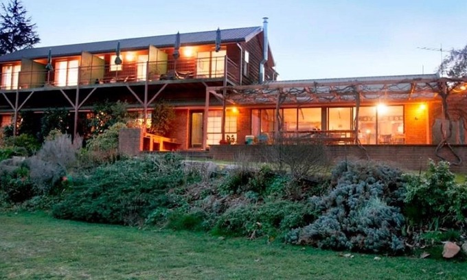 Rosewhite House | Rosewhite House BnB: Scenic Views and Cozy Comfort Await