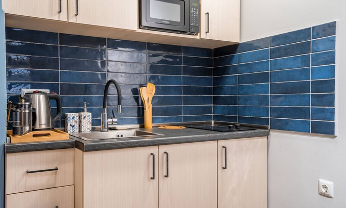 Kazbegi Apartment | Discover Roshka: Family-Friendly 2 BD Apartment Getaway