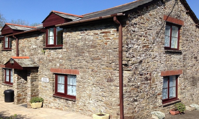 Woolfardisworthy Cottage | Rosie's Holiday Cottage: Indoor Heated Pool in North Devon