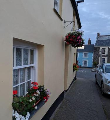 Hartland Apartment | Discover Rosie's Place: Ocean View & Family-Friendly Stay