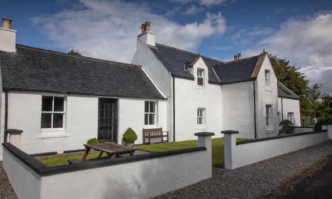 Roskhill House | Roskhill House: Guest Rated 10/10 with Wheelchair Access