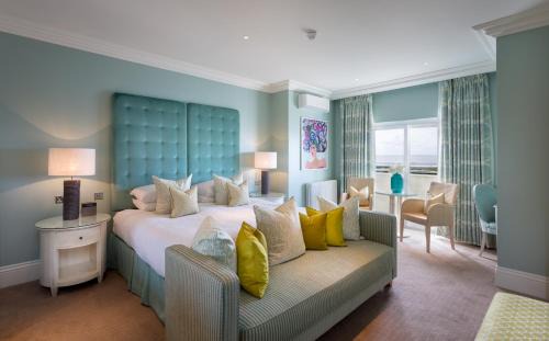 Southend-on-Sea Hotel | Experience the Roslin Beach Hotel: Pet-Friendly & Oceanfront
