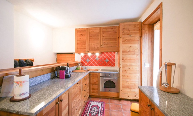 Montgenevre Apartment | Ideal 2-Bedroom Retreat with Easy Piste Access & Breakfast