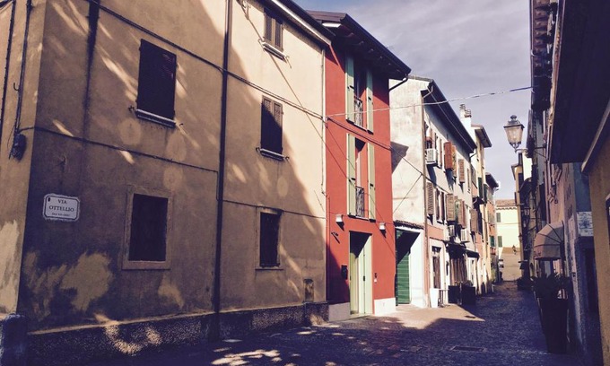 Peschiera del Garda City Centre Bed & Breakfast | Pet-Friendly Rossosalvia - Rated 10/10 by Guests