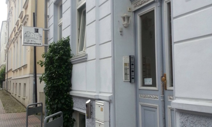 Rostock House | Family-Friendly Rostock Übernachtung with Kitchen Amenities