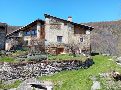 Stroppo Bed & Breakfast | Rota d'Amont Hotel: Guest Rated 9.4 with Pet Friendly & Breakfast