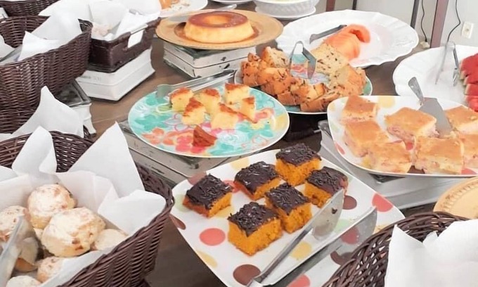 Quirinopolis Hotel | Family-Friendly Rota Hoteis with Breakfast Included