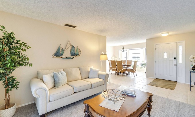 Pebble Beach Cottage | Relaxing Rotonda West Home with Pool & Golf Course Views