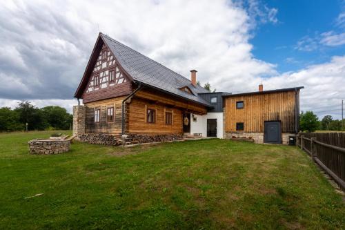 Hazlov House | Roubenka U Babi: Guest Rated 9.5 with Spa & Hot Tub