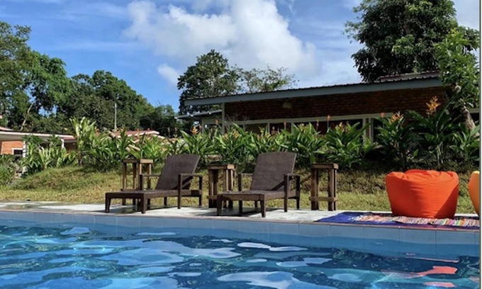 Chenarong Dalam Villa | Relax at Rouhi Retreats By Doulos with Family-Friendly Amenities