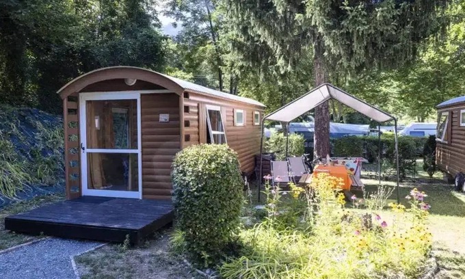 Le Bourg-d'Oisans Cabin | Roulotte Les Ecrins Standard 17m2 - 1 Schlafzimmer + plancha - 4 Personen