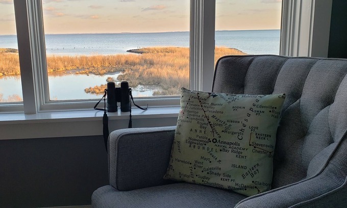 Shady Side House | Round House -- Panoramic Views -- Chesapeake Bay