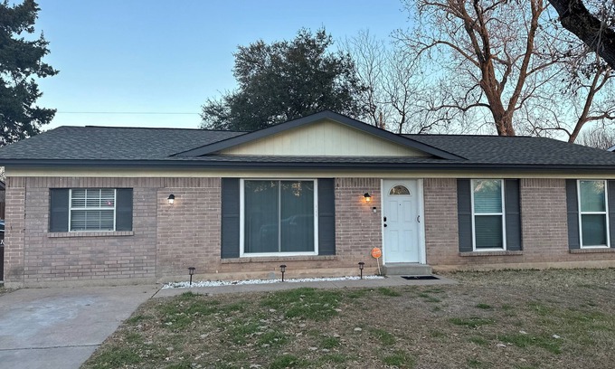 Round Rock House | Unmatched Comfort at Round Rock Supernova Near Attractions