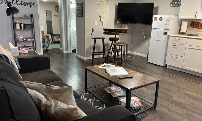 Litchfield House | Pet-Friendly Route 66 House in Litchfield, IL - Rated 10/10