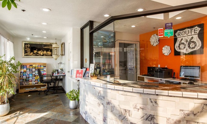 Westside Apartment | Explore Route66: Family-Friendly Hotel in Old Town Albuquerque