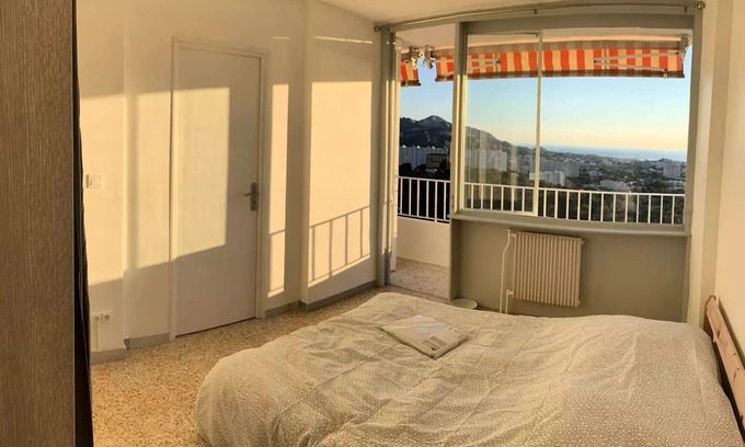 La Panouse Apartment | Rouviere Residence: Ideal Oceanfront Escape for 8 Guests