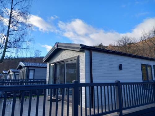 St Fillans House | Discover Pet-Friendly Comfort at Rowan - 4-Star Retreat