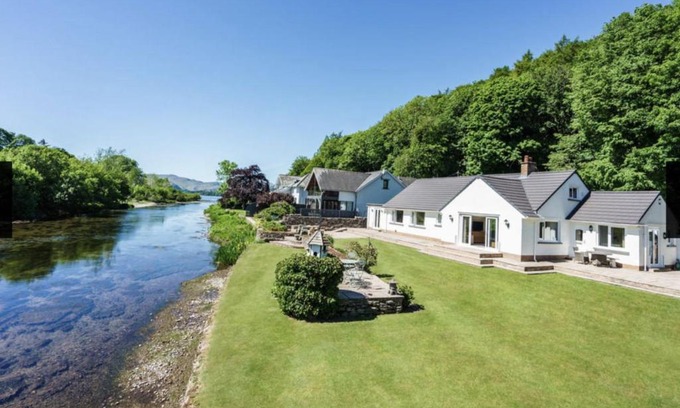 Pooley Bridge House | Cozy Holiday Homes Across the United Kingdom