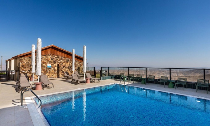 Mahane Zofar Hotel | Experience Roxon Desert Arad: Pool, Restaurant & Great Reviews