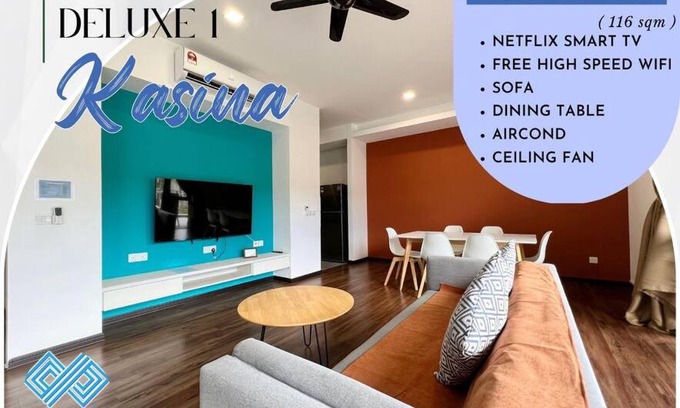 Sematan House | Experience Roxy Sematan Beach Townhouse Deluxe with Pool