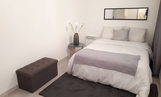 Chateau-Thierry Apartment | Affordable Stays at Royal Apartment Couesnon