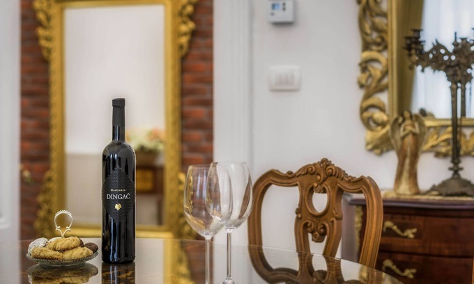 Zagreb Apartment | Elegant Royal Apartment Zagreb with Private Pool & Breakfast