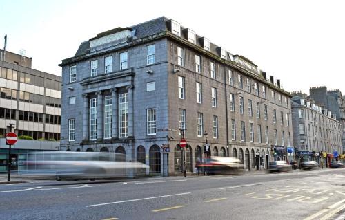 Central Aberdeen Apartment | Discover Royal Athenaeum Suites: Family & Pet Friendly Stay