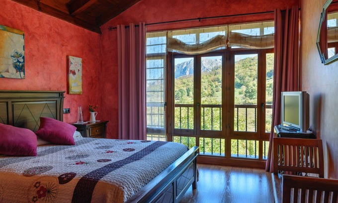 Campiello Cottage | Enchanting Royal Balcony with Spa and Family Amenities