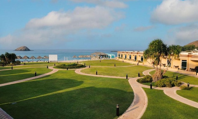 Al Kubus Resort | Experience Royal Beach Hotel & Resort with Oceanfront Views