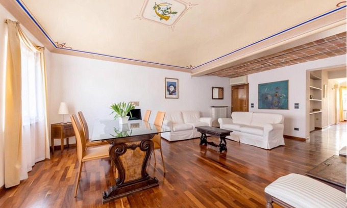 Old Town Apartment | Family-Friendly Royal Domus Perugia with Hot Tub & 9.7 Rating
