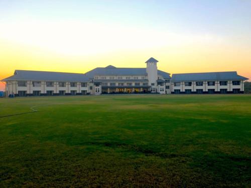 Dapoli Resort | Discover Royal Goldfieldd Club Resort - Pet-Friendly Retreat